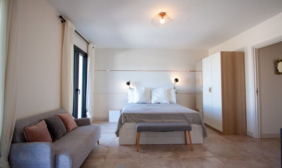 vente  Saint-jean-de-l'esterel