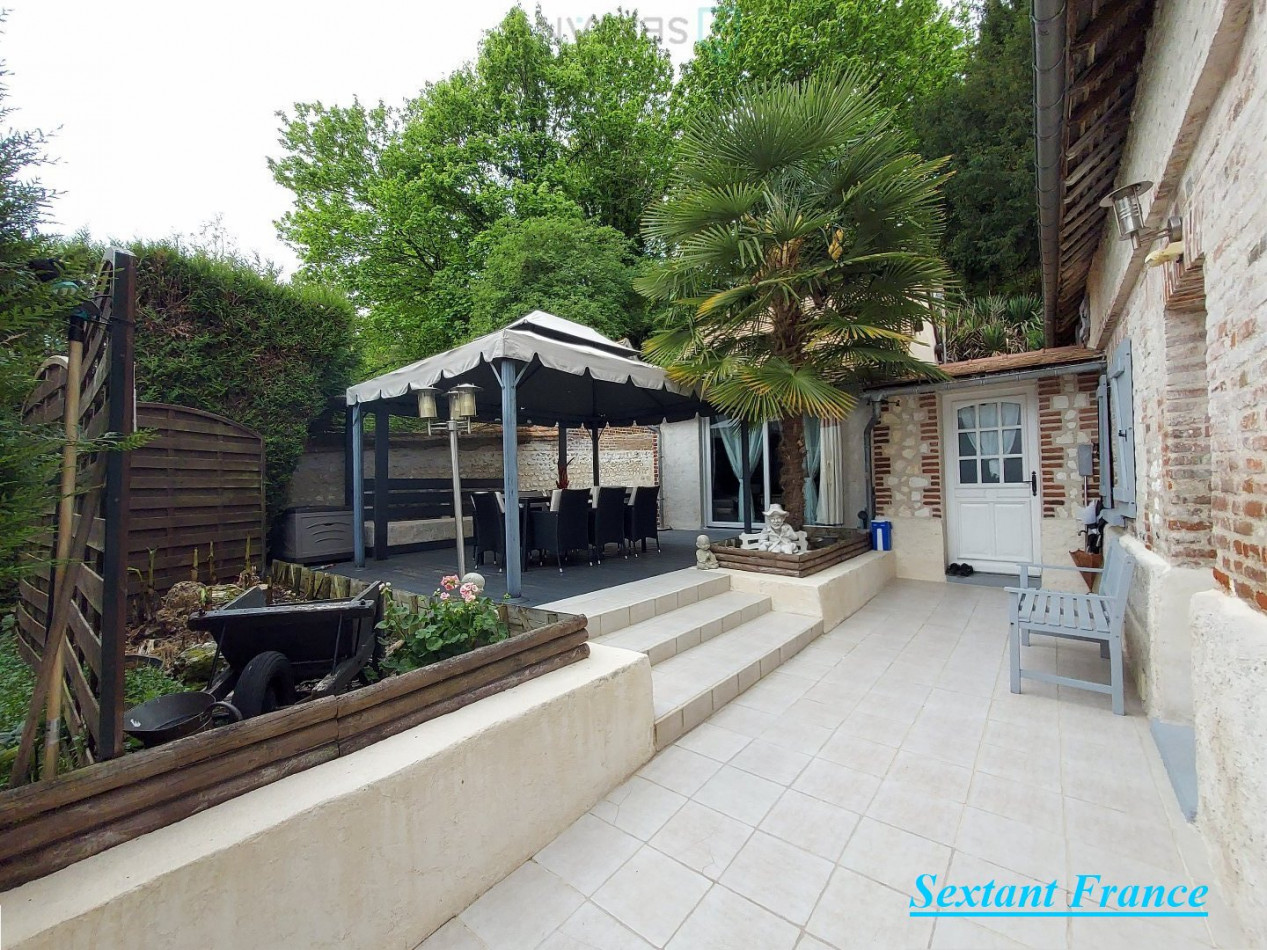 Vente Maison 111m² 4 Pièces à Saint-Étienne-du-Vauvray (27430) - Sextant Properties