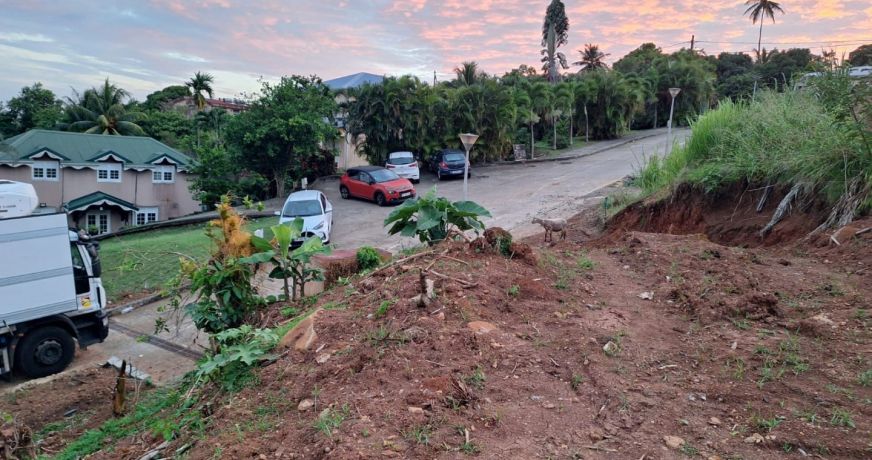 vente Terrain commercial Saint Esprit