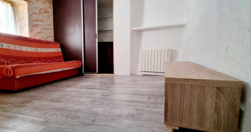 vente Maison de village Mirefleurs