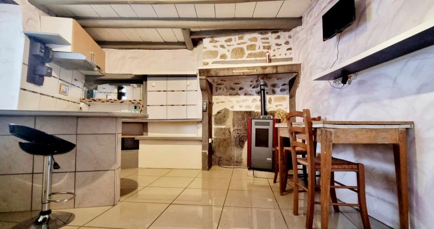 vente Maison de village Mirefleurs