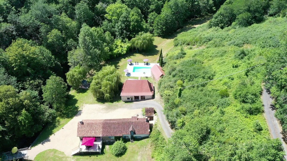 vente Domaine Sarrazac - Photo 1