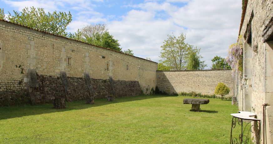 vente Maison de maître Cognac