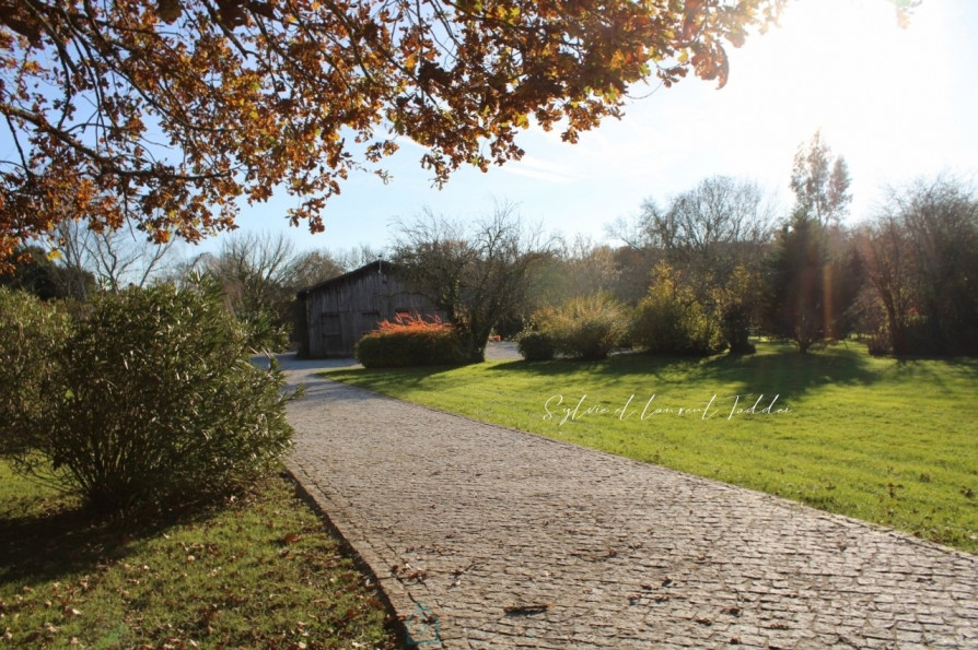 vente Maison de maître Montguyon - Photo 2