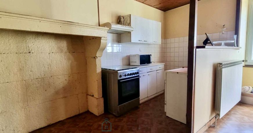 vente Maison de village Mirefleurs