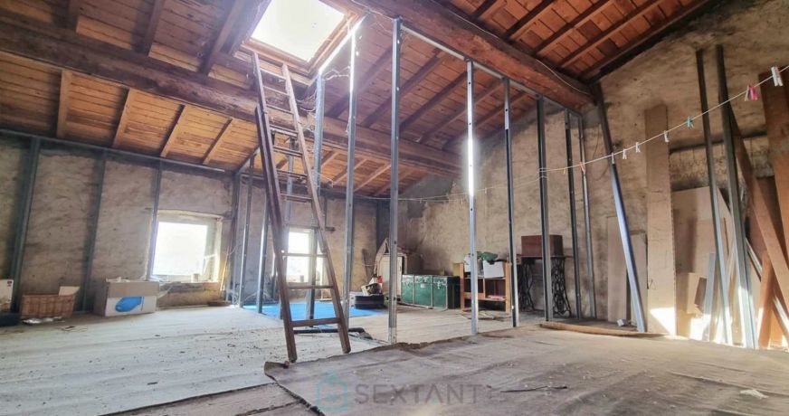 vente Maison de village Mirefleurs