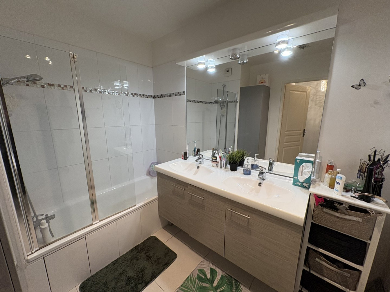 vente Appartement Saint Laurent Du Var - Photo 9