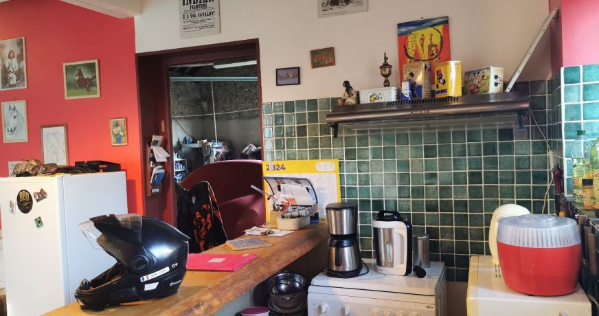 vente Local artisanal Saint-estÈphe