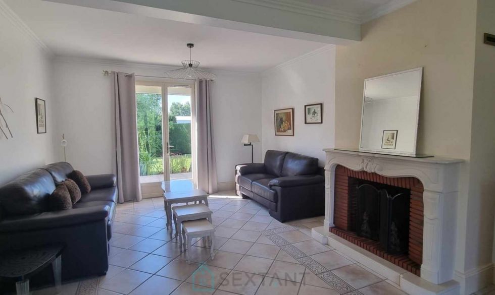 vente  Mehun Sur Yevre