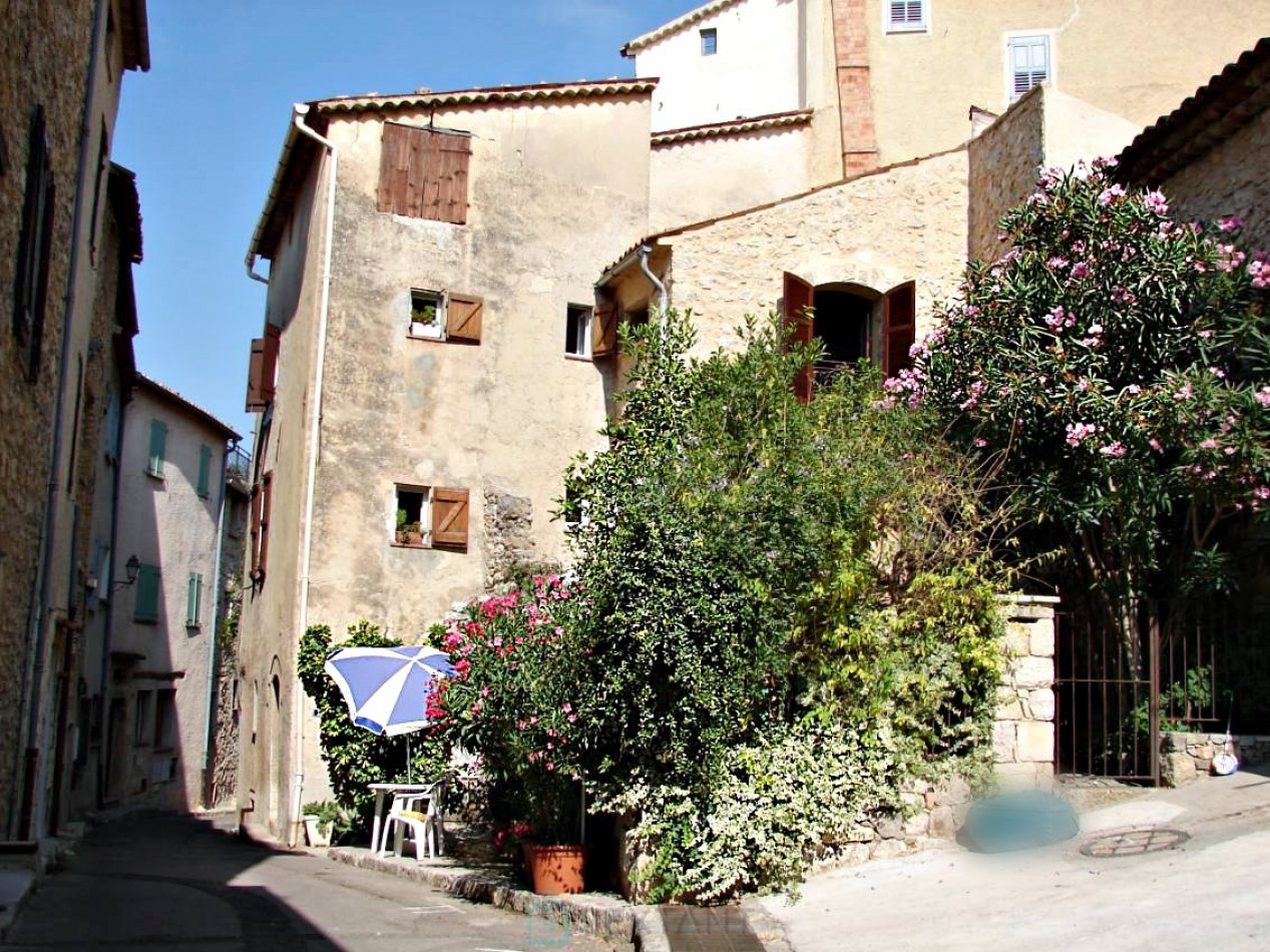 vente Maison de village Chateauneuf Grasse - Photo 1