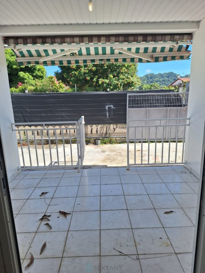 vente Appartement Le Lamentin - Photo 2