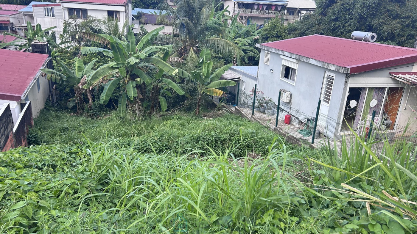 vente Terrain constructible Fort De France - Photo 1