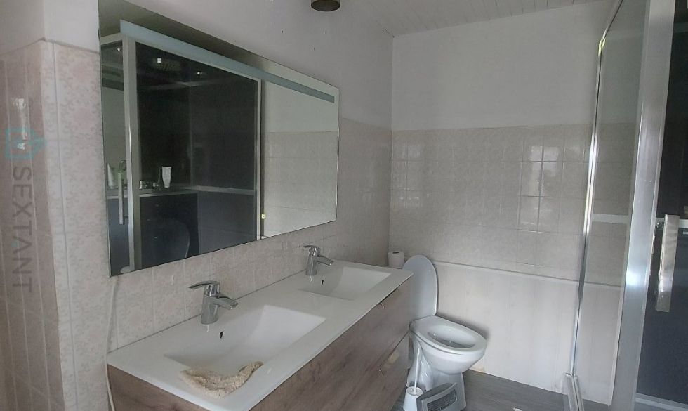 vente  Saint Barthelemy De Bussiere