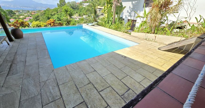 vente Maison et dépendances Les Trois Ilets