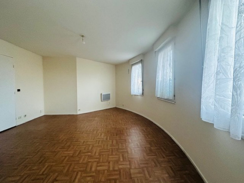 vente Appartement en résidence La Courneuve - Photo 2