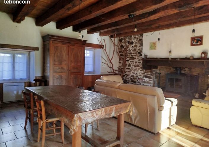 vente Maison de village Saint Paul La Roche