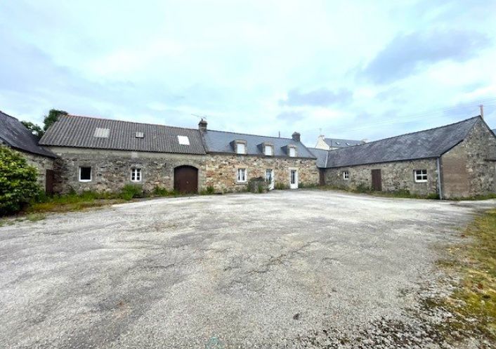 vente Corps de ferme Saint Nic