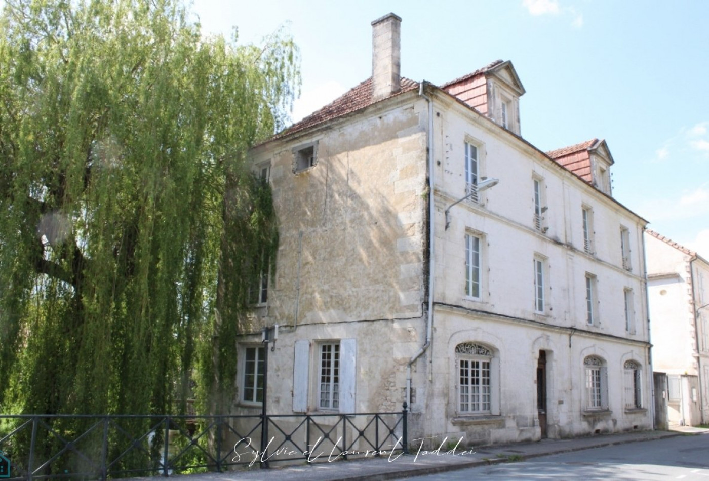 vente Maison bourgeoise Barbezieux Saint Hilaire - Photo 1