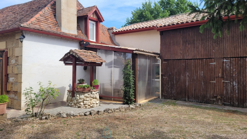 vente Ensemble immobilier Saint Pierre D'eyraud - Photo 5