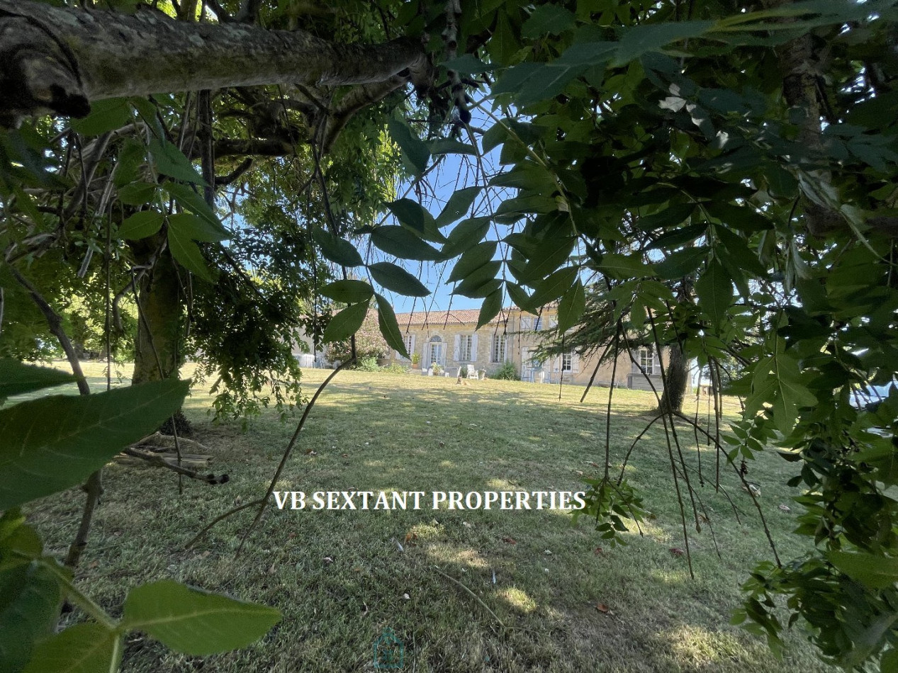 vente Maison et dépendances Saint Germain De Grave - Photo 1