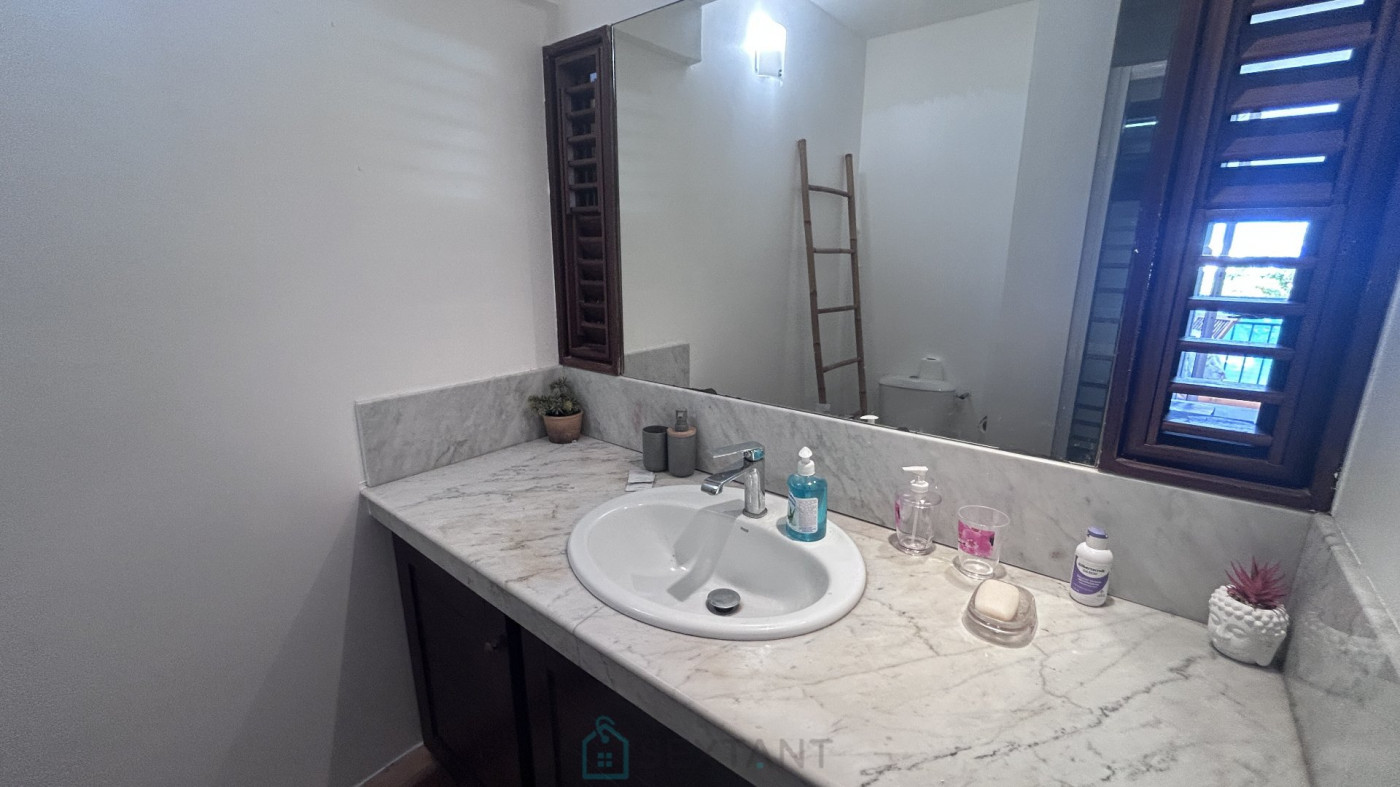 vente Studio La Trinite - Photo 11