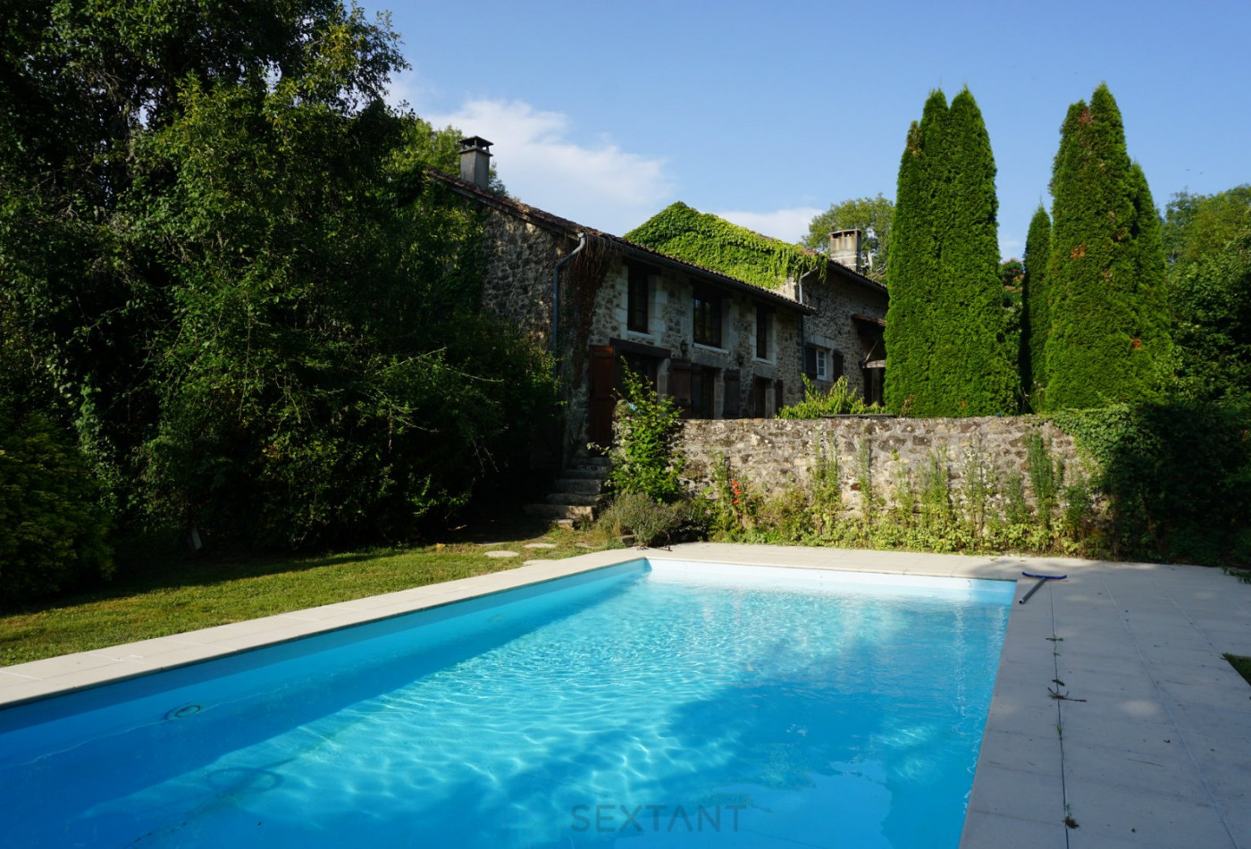 vente Propriété Busserolles - Photo 1