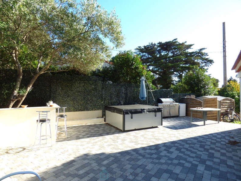 vente Maison et dépendances Boulouris - Photo 2