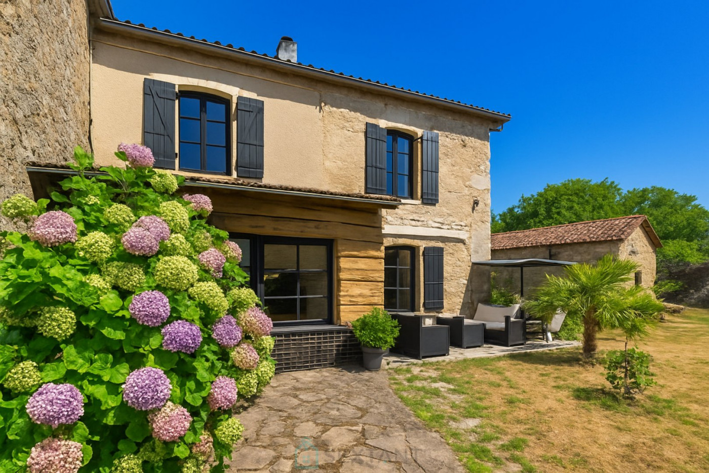 vente Ensemble immobilier Piegut Pluviers - Photo 2