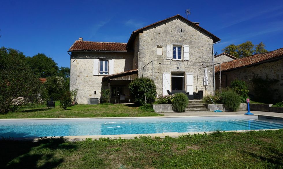 vente Javerlhac-la-chapelle-saint-robert