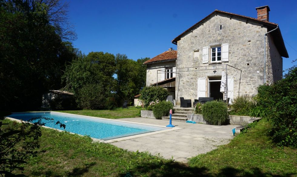 vente Javerlhac-la-chapelle-saint-robert