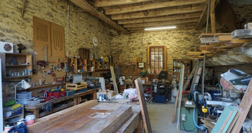 vente Corps de ferme Thiviers