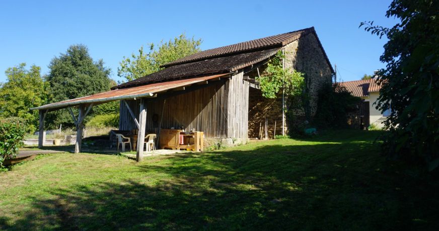 vente Corps de ferme Thiviers