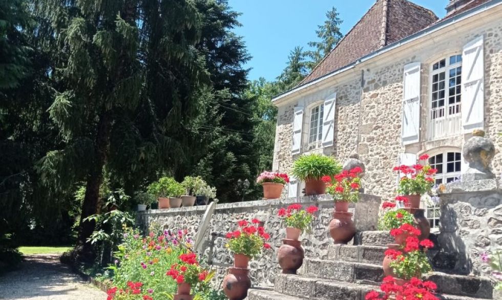vente  Saint Front La Riviere