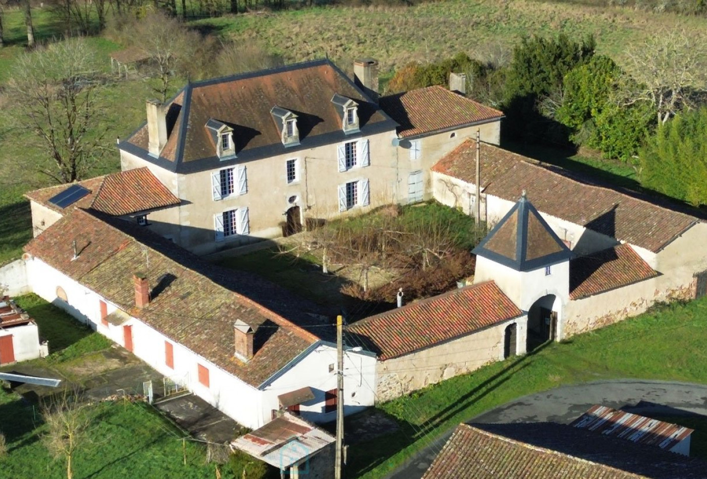 vente Maison de maître L'isle Jourdain - Photo 2