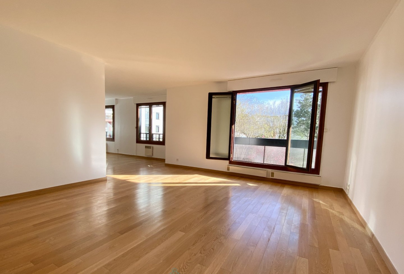 vente Appartement terrasse Issy Les Moulineaux - Photo 3