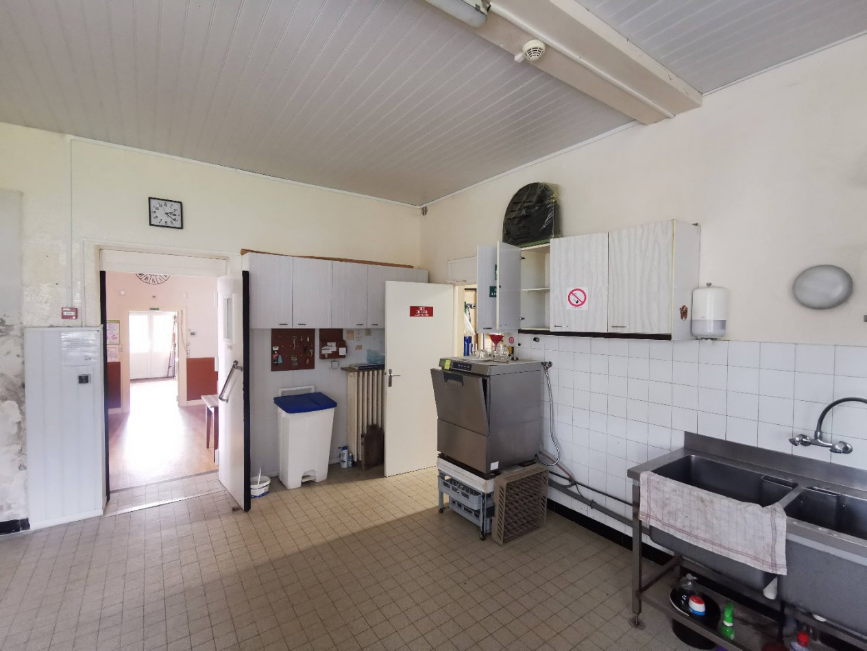 vente Immeuble mixte Javerlhac-la-chapelle-saint-robert - Photo 6