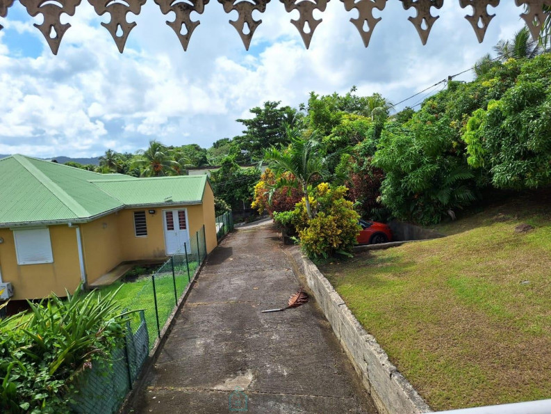 vente Maison Saint Esprit - Photo 1