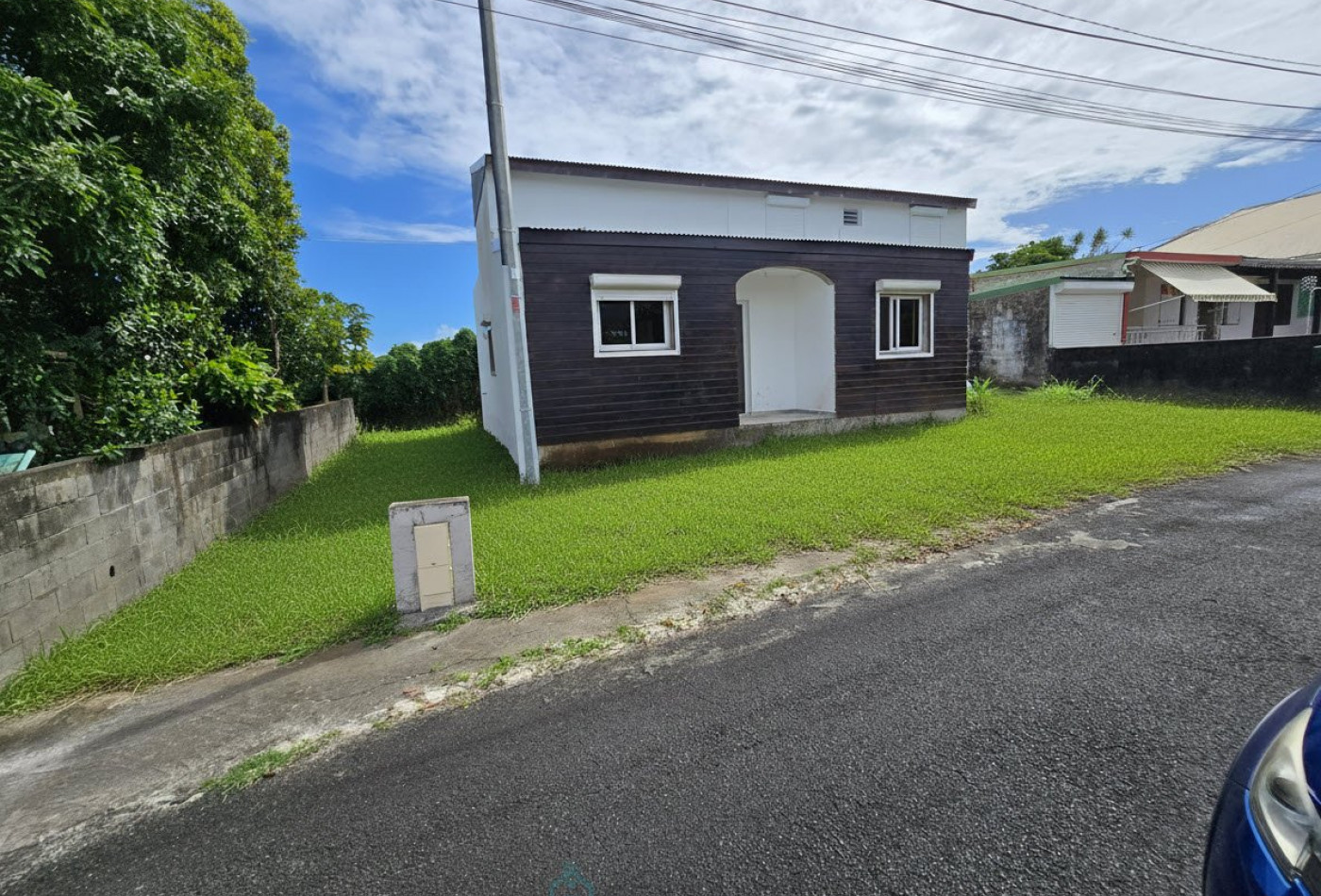 vente Maison individuelle Capesterre Belle Eau - Photo 2