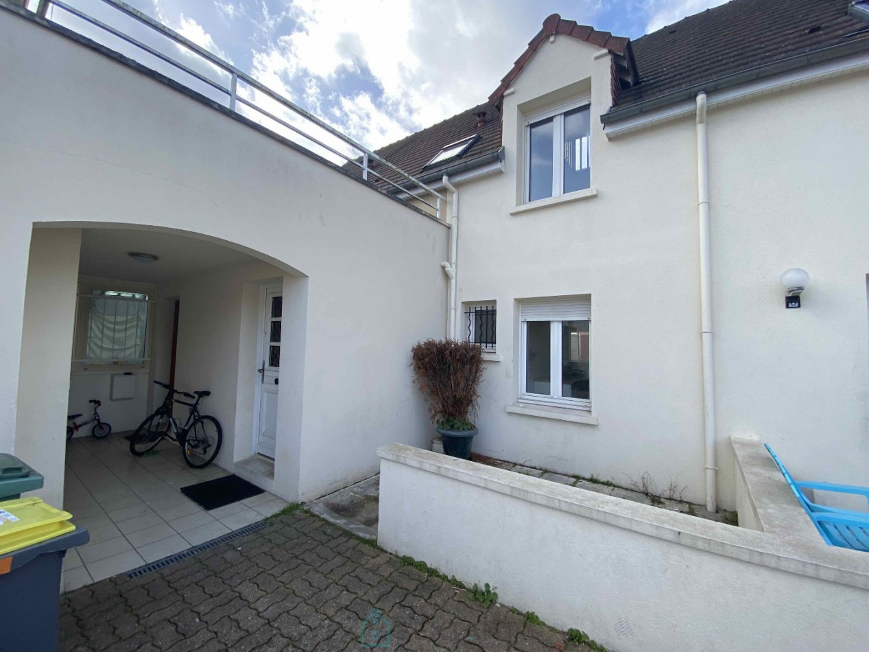 vente Maison en résidence Mantes La Ville - Photo 1