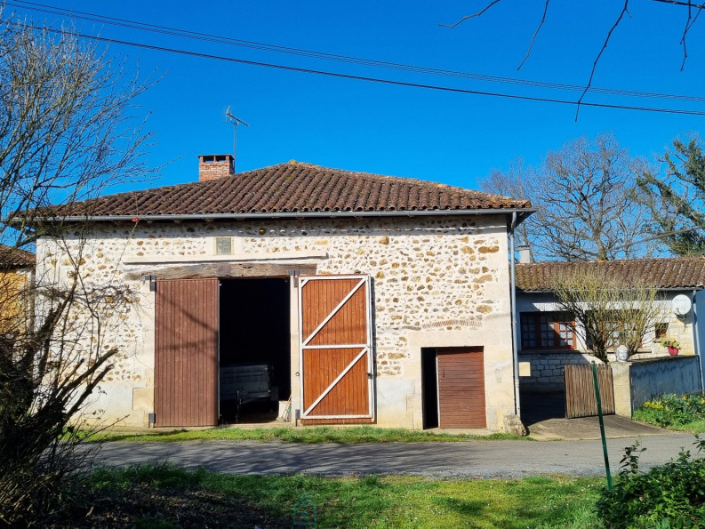vente Maison et dépendances Vitrac Saint Vincent - Photo 1