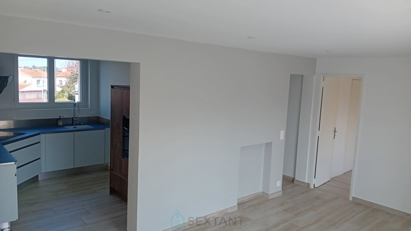 sale Appartement rénové Royan - Photo 2