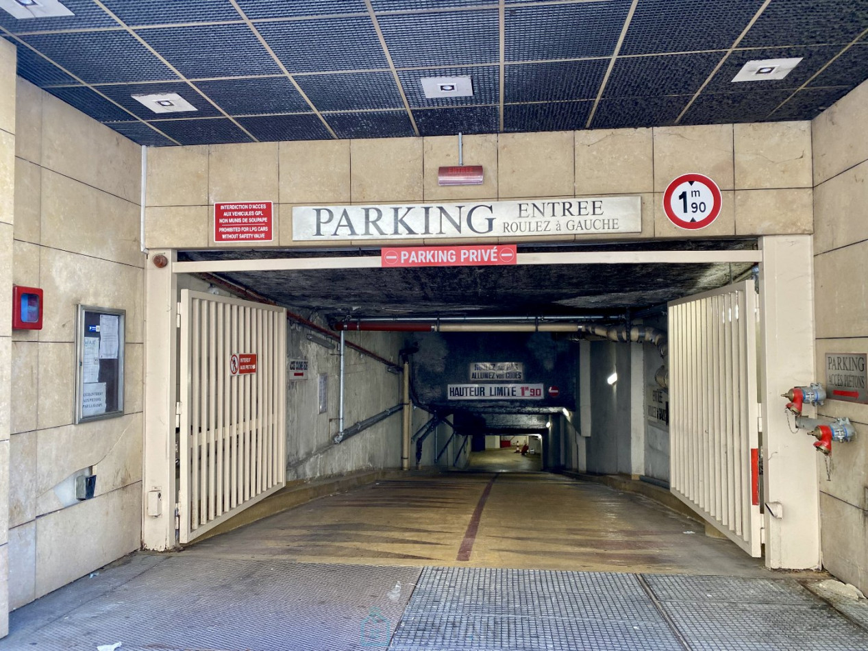 vente Parking intérieur Paris 16eme Arrondissement - Photo 2