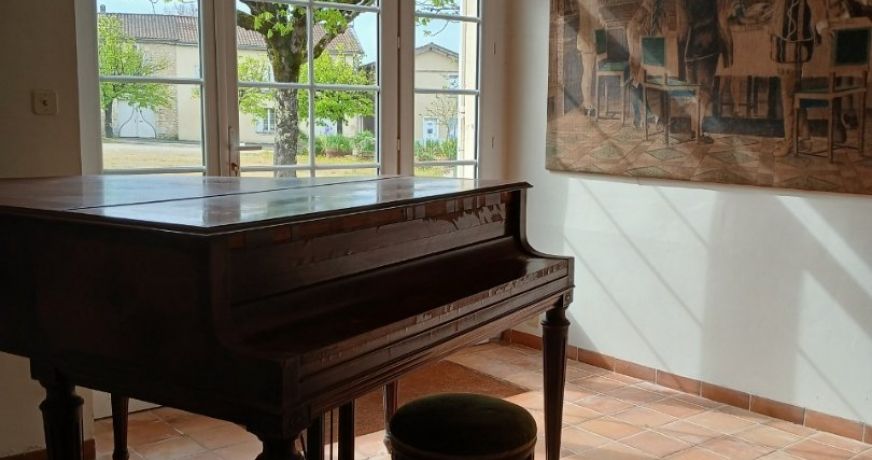 vente Maison en pierre Barbezieux Saint Hilaire