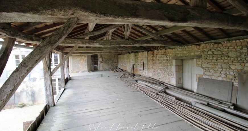 vente Maison en pierre Barbezieux Saint Hilaire