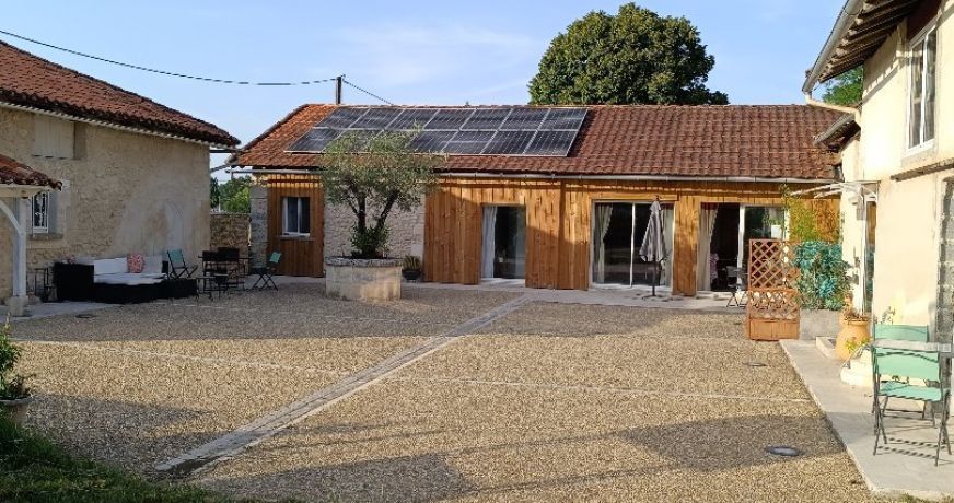 vente Corps de ferme Montrem