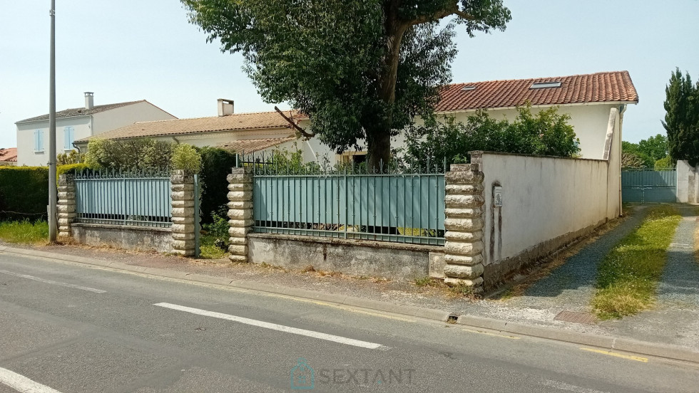 vente Maison bourgeoise Breuillet - Photo 1