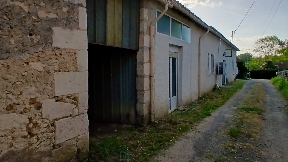 vente Maison rénovée Saint Vincent Jalmoutiers - Photo 2