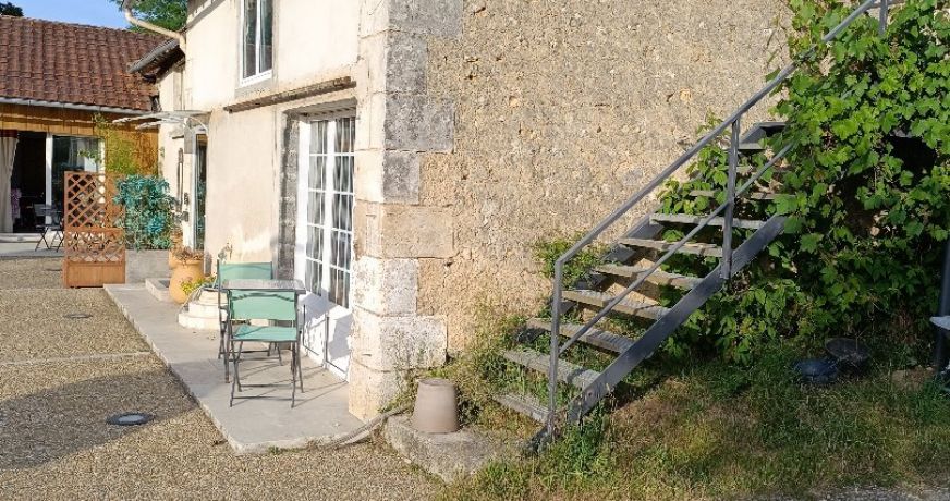 vente Corps de ferme Montrem