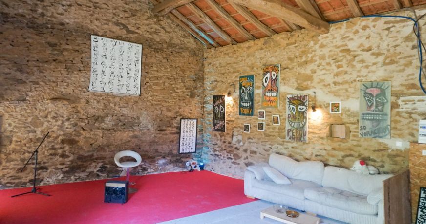 vente Corps de ferme Thiviers