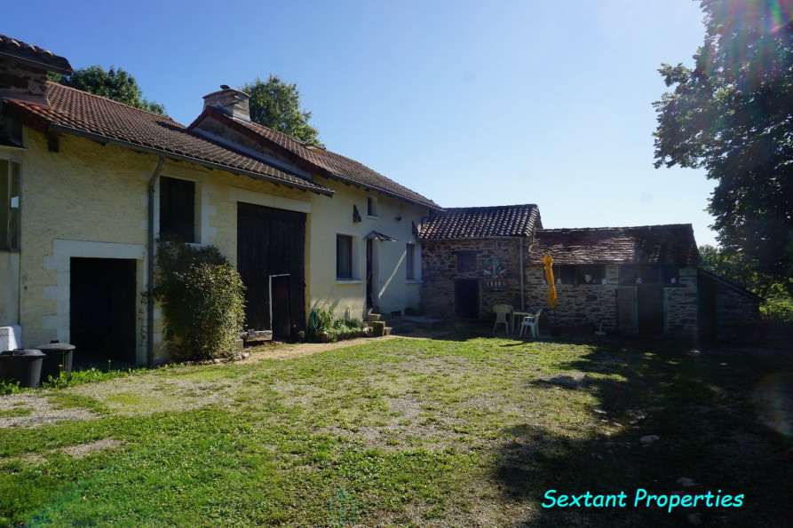 vente Corps de ferme Thiviers - Photo 1